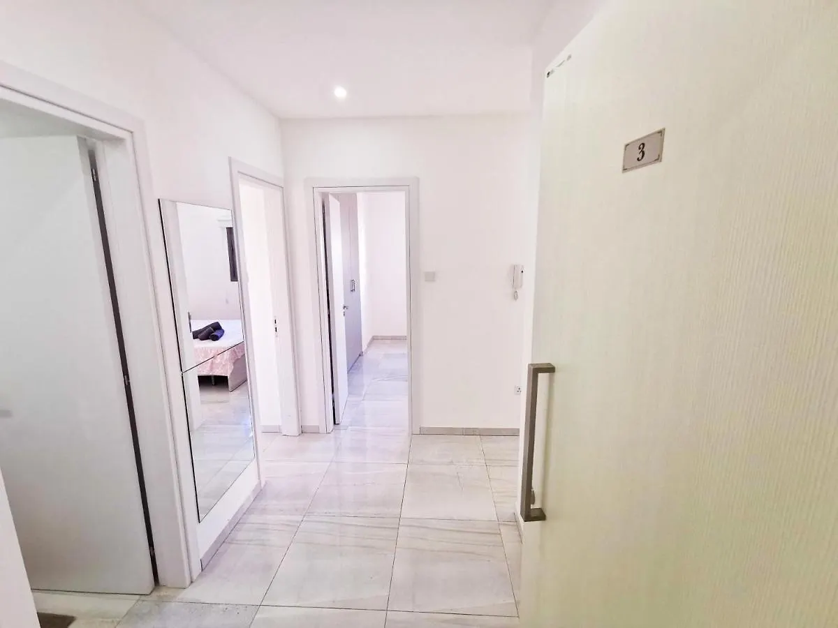 Vasilo Court Seaview City Apartment Larnaca 0*,
